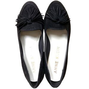 loafers 8.5 black suede vintage ANNE KLEIN tassels academia preppy classic goth